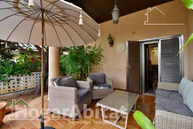 CHALET CON TERRAZA, GARAJE Y BARBACOA EN LA PLAYA DE GANDÍA — 4