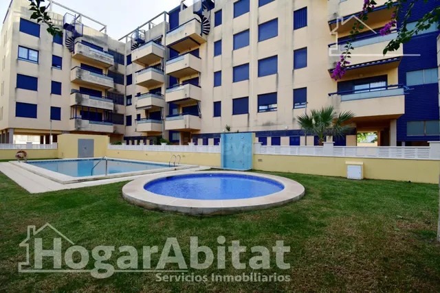 Playa a escasos 100 metros en este luminoso apartamento con terraza y piscina — 2