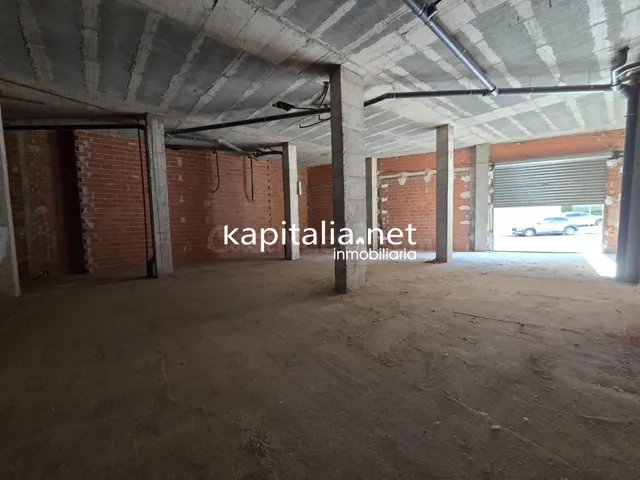Local comercial a la venta en Ontinyent - foto 2