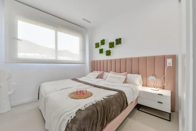 FABULOSO ÁTICO EN RESIDENCIAL DE LUJO CON VISTAS AL MAR EN FINESTRAT. — 28
