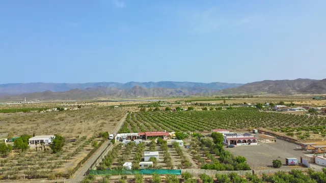 Cortijo con piscina — 5