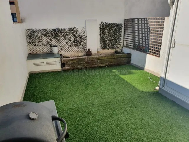 Casa al centre de Sabadell amb garatge per a 2 cotxes i terr