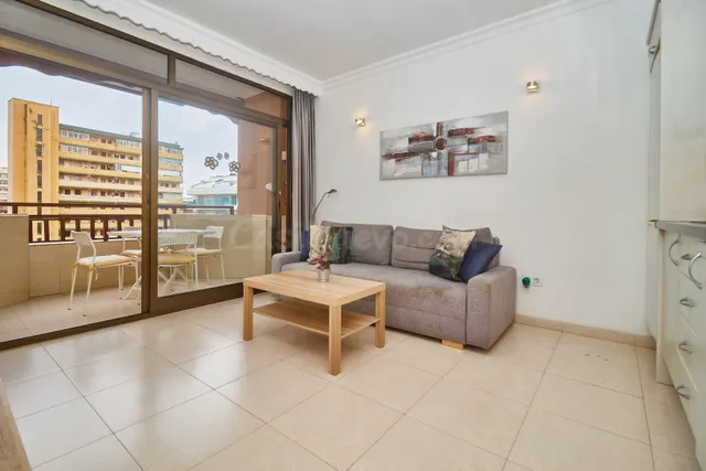 Piso de 1 dormitorio  1 Baño -  A metros del Puerto deportivo de   Fuengirola — 5