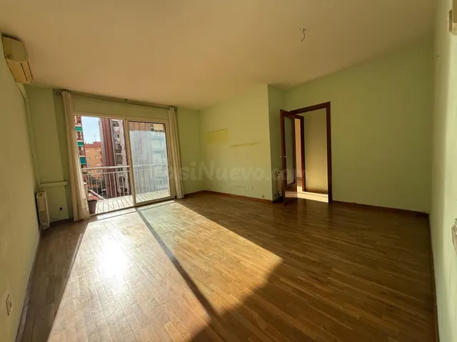 ¡Piso luminoso y tranquilo junto a La Sagrera! — 4