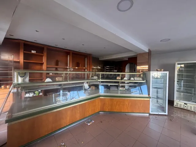 LOCAL COMERCIAL EN CASTELLDEFELS - PLAYA - foto 3
