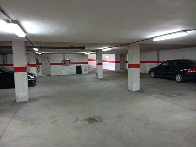 VENTA PLAZA DE GARAJE ABIERTA JUNTO A PLAZA DE TOROS. — 2