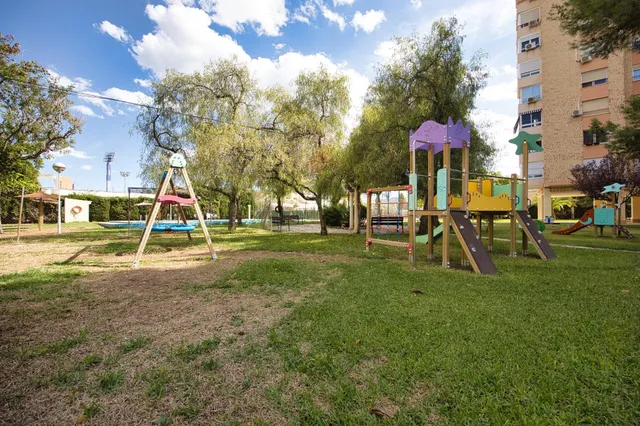 Vivienda de 4 dormitorios con terraza y urbanización en san blas — 29