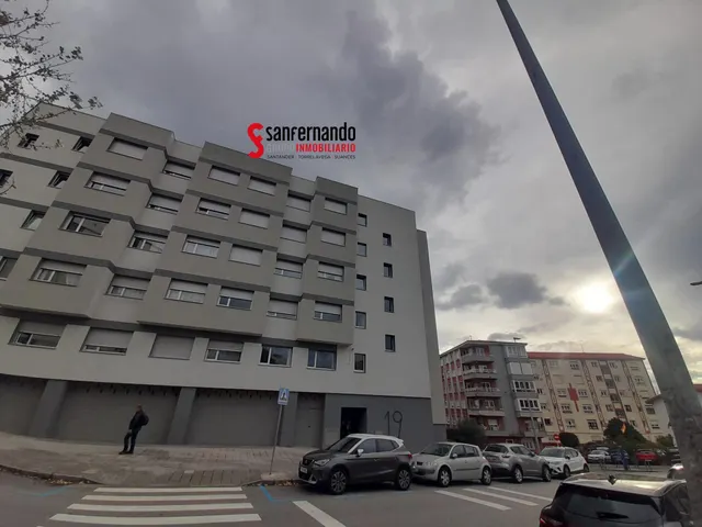 Se alquila piso de TEMPORADA de 2 habitaciones junto al Hospital Valdecilla en Santander. — 12