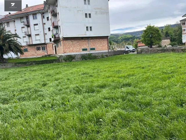 TERRENO URBANO CON VIVIENDA EN SELAYA - foto 5