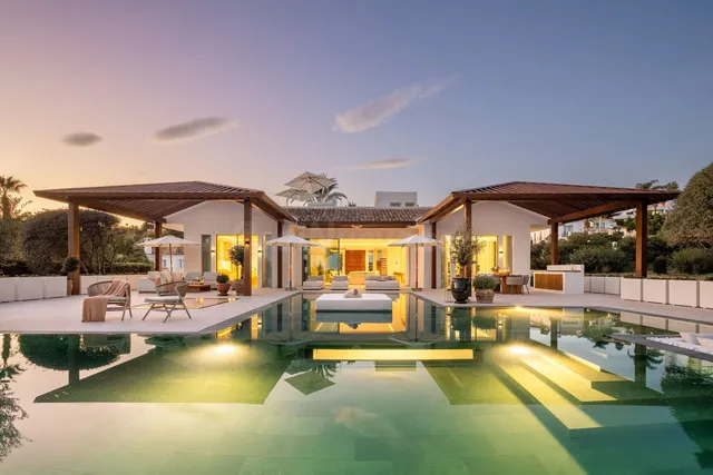 Chalet 6 habitaciones 854m² en venta - Marbella