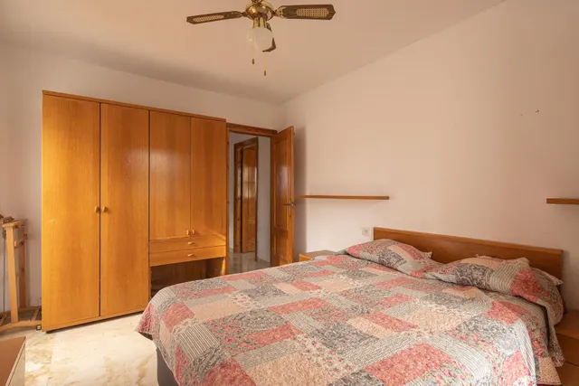 Casa 4 habitaciones 246m² en venta - Granada — 38