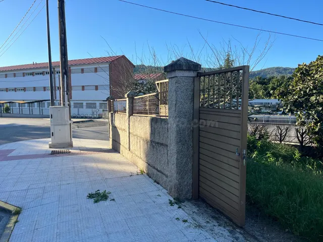 Solar urbano de 825 m2 en Seixo, cerca de las playas de Loira y Aguete — 5