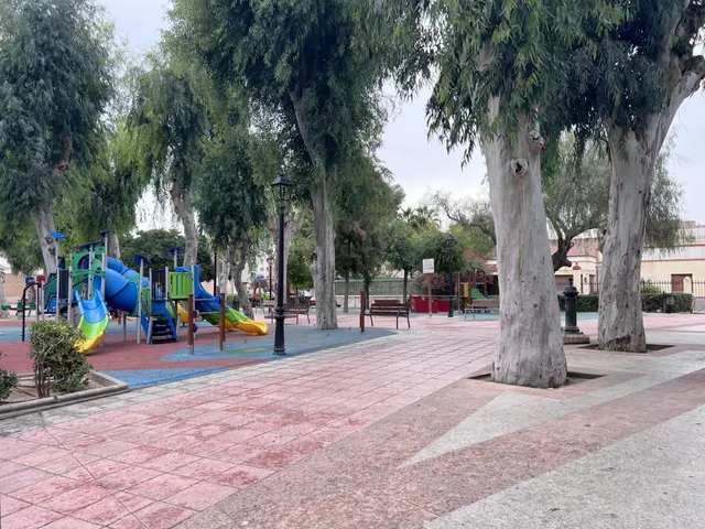 PRIMERO CON DOS SUPER PATIOS — 26