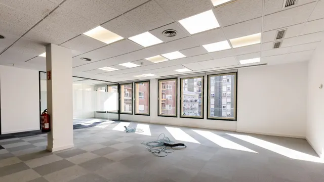 Oficina 728m² en alquiler - Eixample — 5
