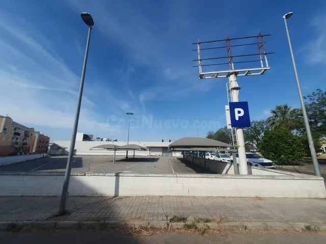 MAGNÍFICA NAVE COMERCIAL DISPONIBLE EN CORIA DEL RÍO - foto 3
