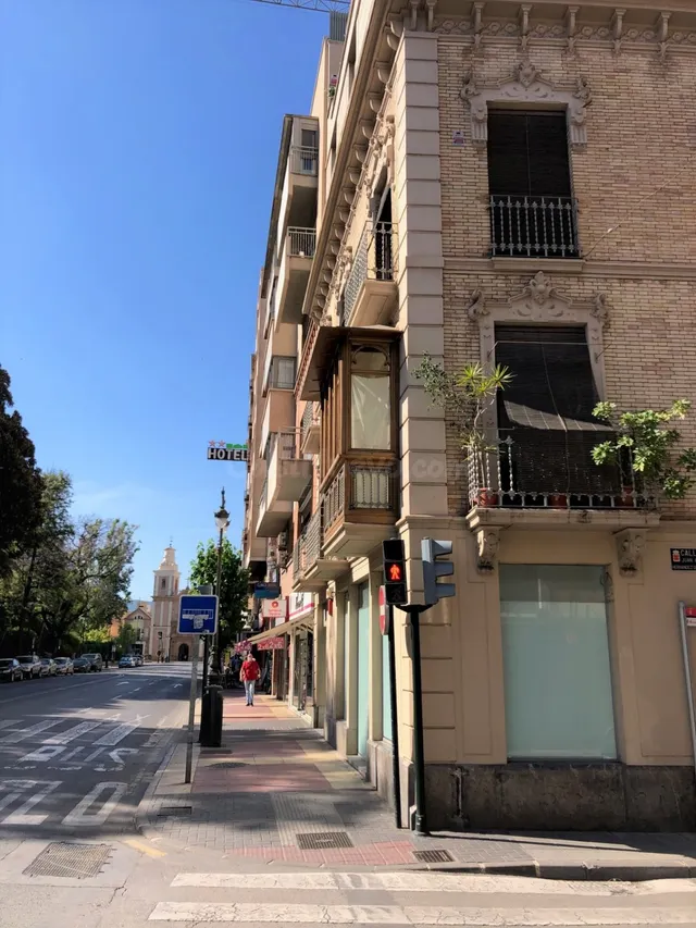Local comercial en Bº del Carmen. - foto 4