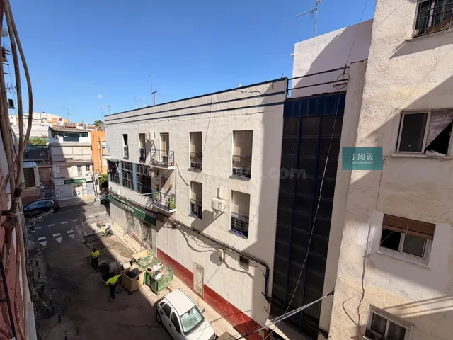 ¡Gran Oportunidad de Inversión y Reforma en San Juan de Aznalfarache! — 3