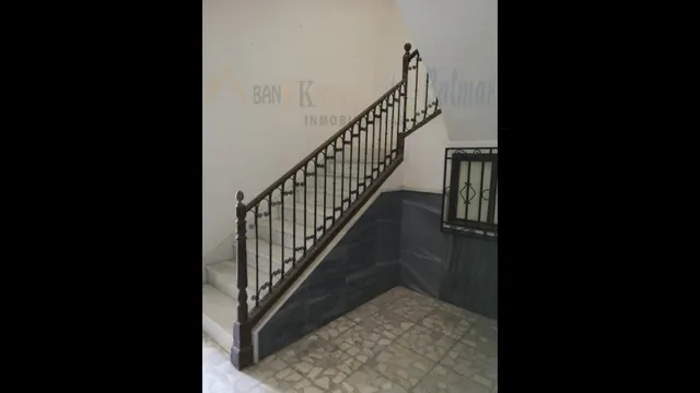 SE VENDE CASA ANTIGUA CON TERRENO DE 3 PLANTAS EN BERJA — 13