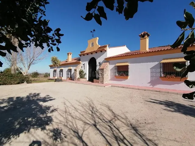 CORTIJO LAS MANOTERAS EN PUERTO DE SANTA MARIA - CADIZ