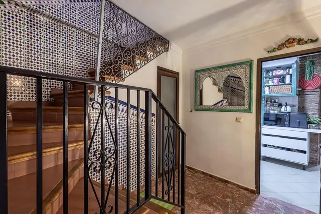 PRECIOSA CASA CON VISTAS A LA ALHAMBRA — 38