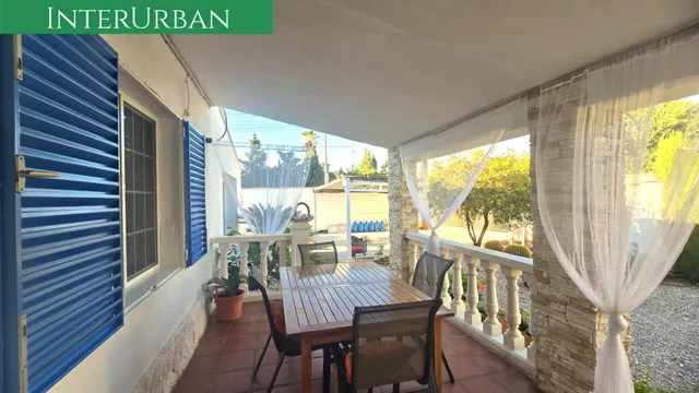 Espectacular chalet independiente con piscina privada y gran parcela en La Pobla de Vallbona — 40