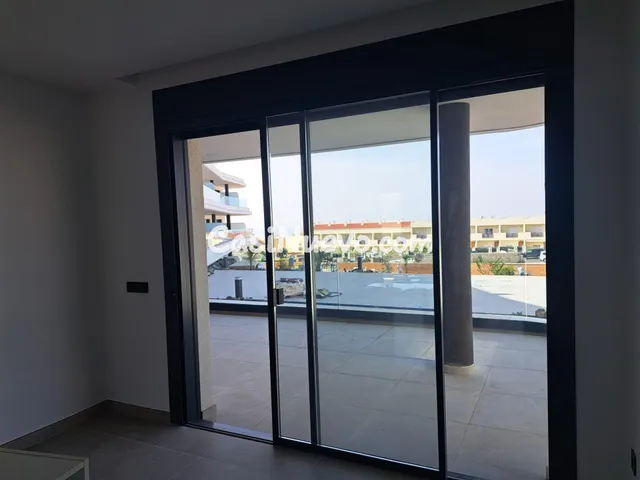Apartamento con terraza - 2 dormitorios - Costa Adeje - foto 4