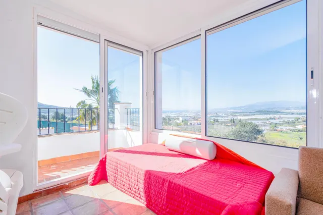 Chalet independiente con vistas espectaculares — 22