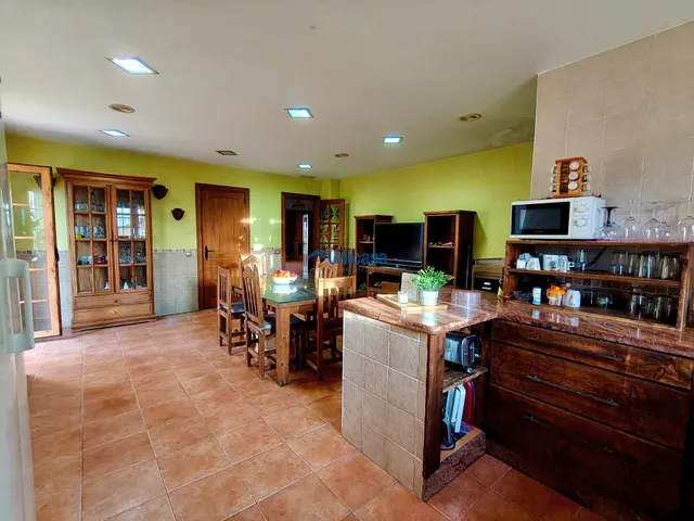 Casa amplia en primera planta, con terraza, garaje y buhardilla en Las Morillas – Puerto de la Torre — 6
