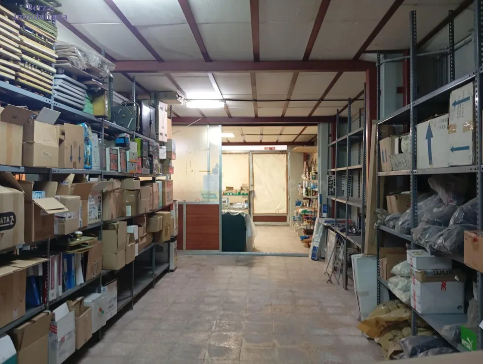 Amplio Local Comercial en Logroño - Oportunidad de Inversión