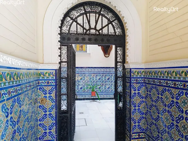 Casa típica sevillana en pleno centro – Ideal para vivir o i
