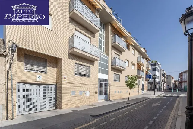 PISO CON GARAJE JUNTO AL METRO EN CHURRIANA — 23