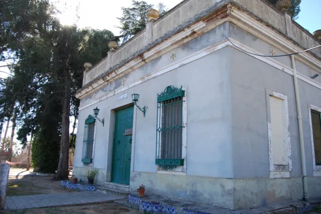 CHALET EN VENTA CON AMPLIA PARCELA EN LA POBLACION DE NAVAJA