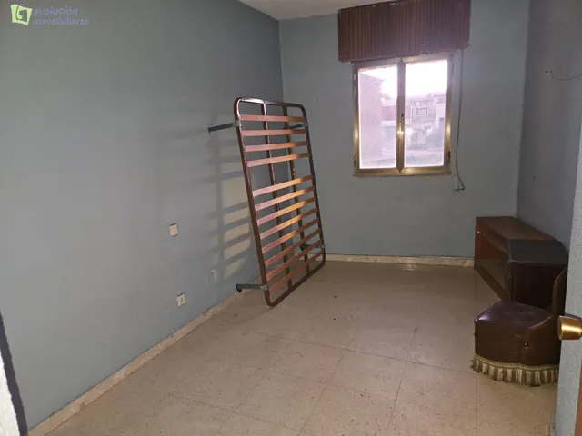 Se vende casa de pueblo para reformar en Castrillo de la Vega, — 8