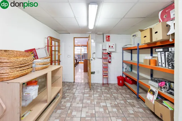 LOCAL COMERCIAL EN EL CHARCÓN — 16