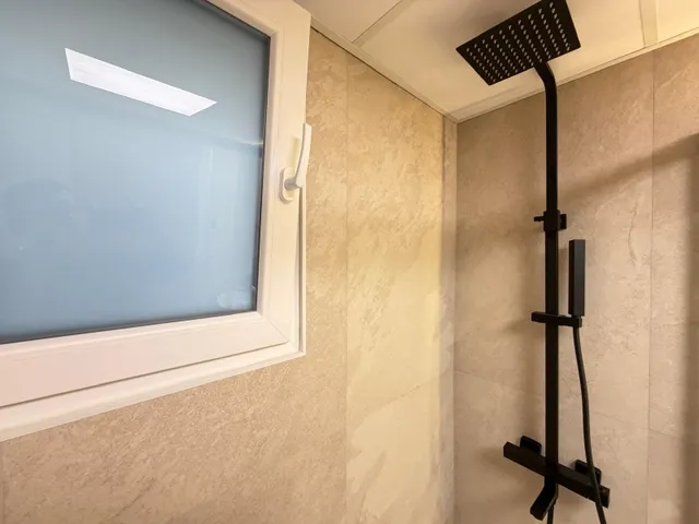 PRECIOSA VIVIENDA TOTALMENTE REFORMADA, IDEAL PARA VIVIR TODO EL AÑO O COMO INVERSION — 46