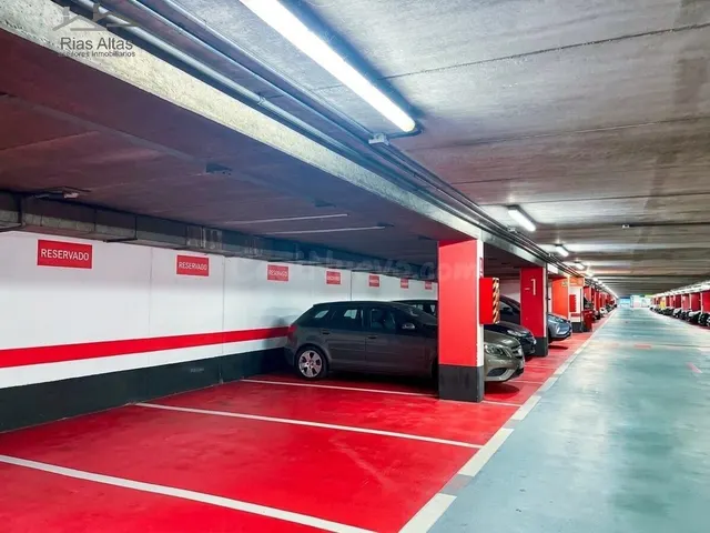 Exclusiva plaza de garaje para coche grande en el Obelisco - - foto 4