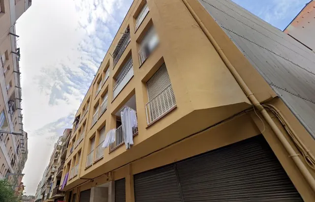Se vende PISO OKUPADO en Calle Dr Ferran Nº 17 Salt (Girona) - foto 3