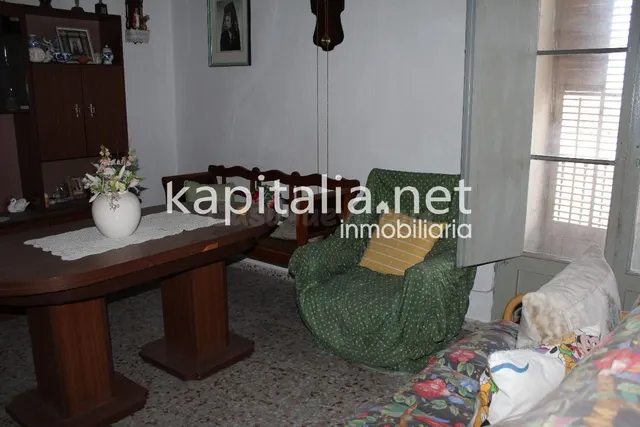 Casa de 500m2 a la venta en Bocairent - foto 4
