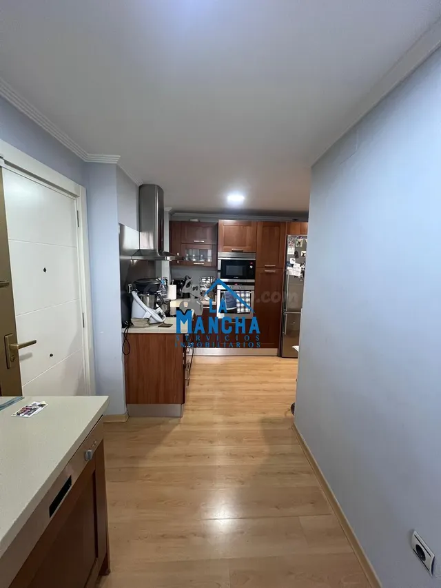 *490.000€* INMOBILIARIA LA MANCHA VENDE PISO EN EL CENTRO DE - foto 3