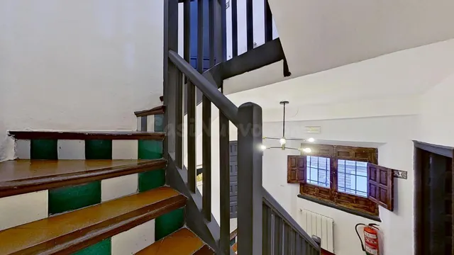 Edificio turístico con cambio de uso a Hostal — 46
