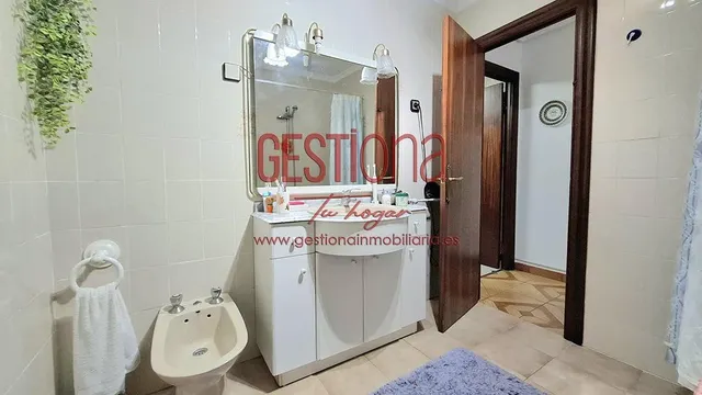 CASA ADOSADA, DISPUESTA PARA ENTRAR A VIVIR. HAZAS DE CESTO. — 17