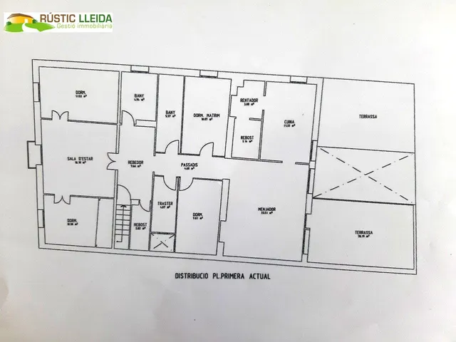 Casa con jardín y ascensor en Les Piles. — 25