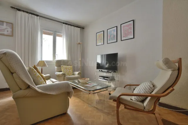 Se vende piso de 120 m2 en zona de Orense - foto 2