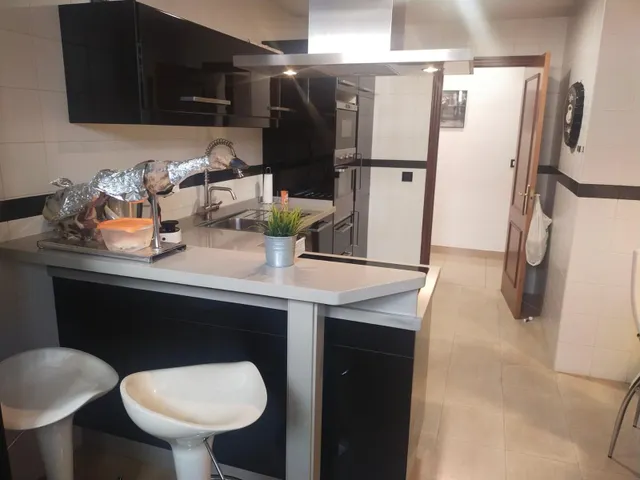 OCASIÓN , SE VENDE ESPECTACULAR ADOSADO EN PUERTO REAL — 31