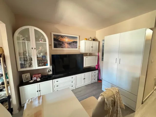 Estudio reformado a unos metros de la playa — 9