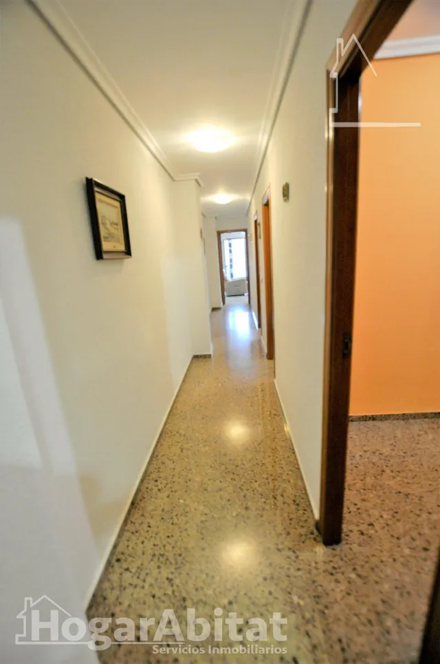Casa amplia y luminosa con tres terrazas y gran garaje, en el centro — 41
