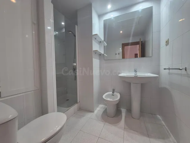 Piso 2 dormitorios sin muebles,MUY CENTRICO — 4