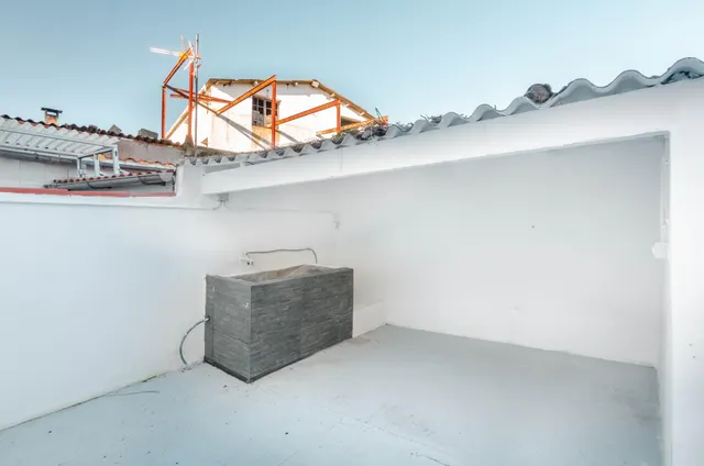 Bajo reformado con terraza privada de 30 m2 orientada al sur en Avilés — 25