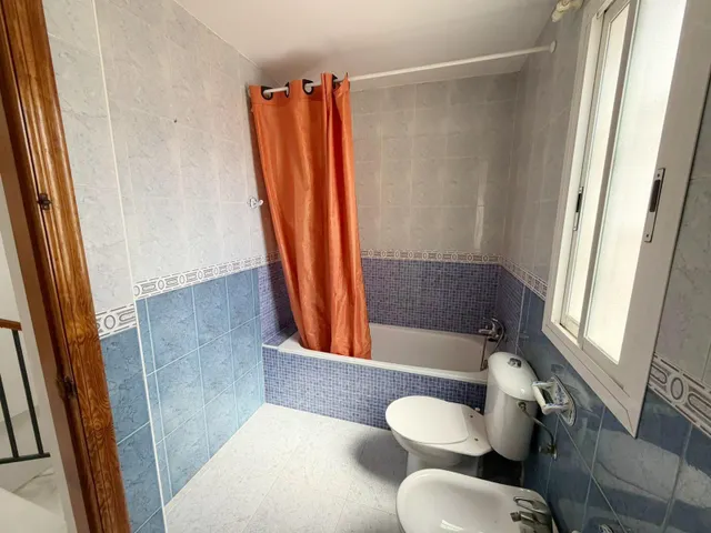 ️ TRIPLEX EN EL TOYO – RETAMAR  El privilegio de vivir junto al mar  96 m2 const.  Garaje privado incluido en el precio — 39