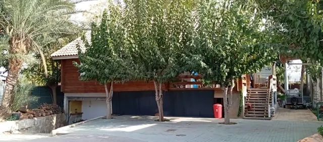 CASA DE MADERA CON TERRENO EN LA HUERTA 616652603 — 2